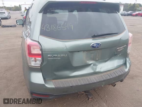 2018 Subaru Forester Premium z VIN JF2SJAEC2JH586302, wystawiony jako IAAI lot #43186549 z przebiegiem 122 233 mil mil oraz . Historia ofert i sprzedaży dostępna na DreamBid. Obrazek 6.