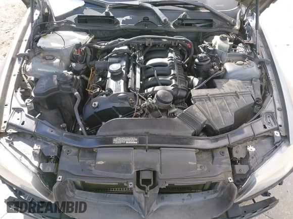 2011 BMW 3 Series 328i xDrive с VIN WBAPK7C55BA818603, выставлен на аукционе IAAI как лот 43533442 с пробегом 147 724 миль миль и . История ставок и продаж доступна на DreamBid. Изображение 10.