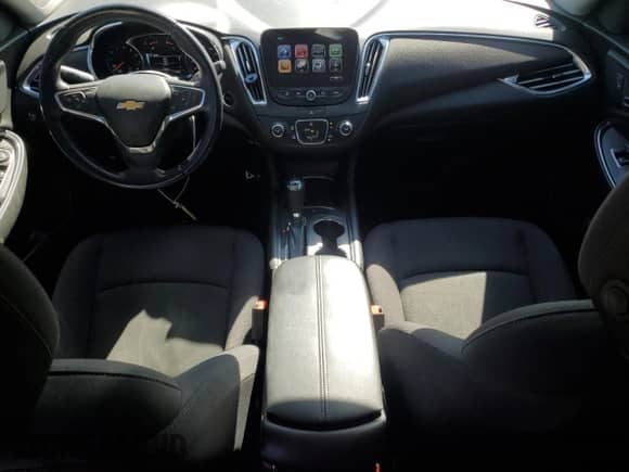 2017 Chevrolet Malibu LT с VIN 1G1ZE5ST8HF253646, выставлен на аукционе Copart как лот 82315285 с пробегом 77 933 миль миль и Списание • Salvage title. История ставок и продаж доступна на DreamBid. Изображение 8.