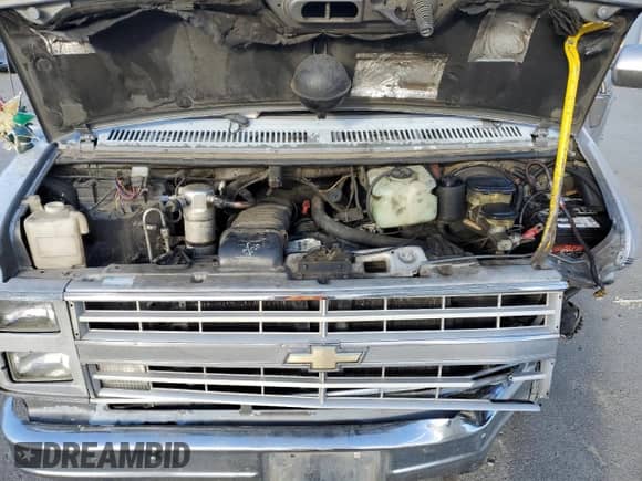 1991 Chevrolet Sportvan с VIN 1GBEG25K1M7126120, выставлен на аукционе Copart как лот 86338185 с пробегом 255 060 миль миль и Списание • Salvage title. История ставок и продаж доступна на DreamBid. Изображение 12.