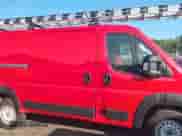 2025 Ram ProMaster Cargo Tradesman z VIN 3C6LRVVG4SE532102, wystawiony jako IAAI lot #43151827 z przebiegiem 17 772 mil mil oraz . Historia ofert i sprzedaży dostępna na DreamBid. Obrazek 13.