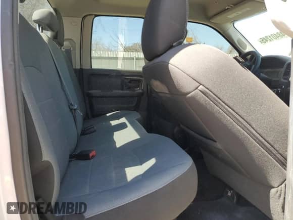 2022 Ram 1500 Tradesman z VIN 1C6RR7FG3NS230371, wystawiony jako Copart lot #48401245 z przebiegiem 14 672 mil mil oraz Szkoda całkowita • Salvage title. Historia ofert i sprzedaży dostępna na DreamBid. Obrazek 10.