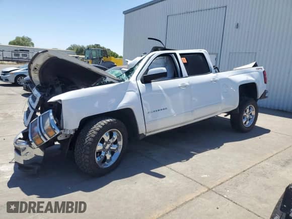 2015 Chevrolet Silverado 1500 LT with VIN 1GCUKREC8FF201198, listed as a Copart auction lot 61401675 with Not provided miles and Non repairable. Bid and sale history available at DreamBid. Image 1.