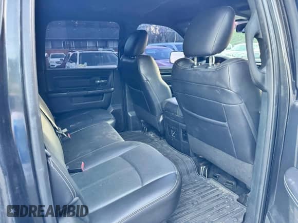 2018 Ram 1500 Rebel z VIN 1C6RR7YT3JS199417, wystawiony jako Copart lot #86191845 z przebiegiem 189 145 mil mil oraz Czysty tytuł • Clean title. Historia ofert i sprzedaży dostępna na DreamBid. Obrazek 6.