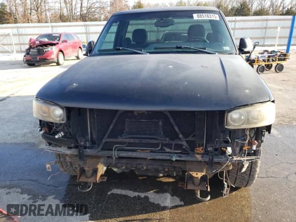 2004 GMC Sierra 1500 SLE z VIN 1GTEC14T24Z291206, wystawiony jako Copart lot #88518315 z przebiegiem 269 107 mil mil oraz Szkoda całkowita • Salvage title. Historia ofert i sprzedaży dostępna na DreamBid. Obrazek 5.