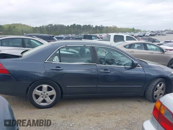 2006 Honda Accord EX-L с VIN 1HGCM65526A054283, выставлен на аукционе IAAI как лот 41941532 с пробегом 181 287 миль миль и . История ставок и продаж доступна на DreamBid. Изображение 13.