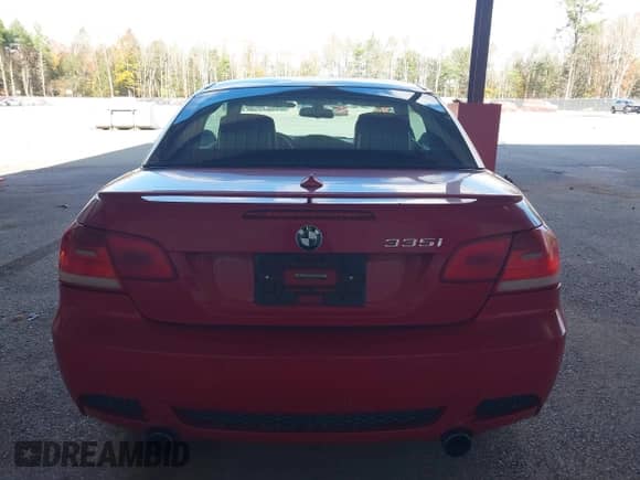 2008 BMW 3 Series 335i z VIN WBAWL73578PX56121, wystawiony jako IAAI lot #43516664 z przebiegiem 242 633 mil mil oraz . Historia ofert i sprzedaży dostępna na DreamBid. Obrazek 16.