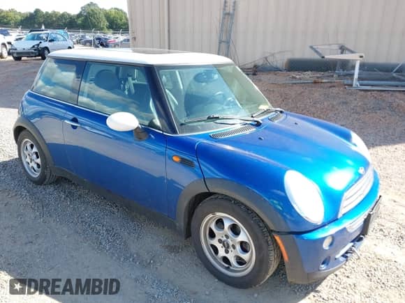 2005 MINI Hardtop с VIN WMWRC335X5TK61260, выставлен на аукционе IAAI как лот 43364075 с пробегом 64 999 миль миль и . История ставок и продаж доступна на DreamBid. Изображение 1.