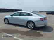 2018 Chevrolet Malibu LT с VIN 1G1ZD5ST2JF131549, выставлен на аукционе IAAI как лот 42964729 с пробегом 87 018 миль миль и . История ставок и продаж доступна на DreamBid. Изображение 14.