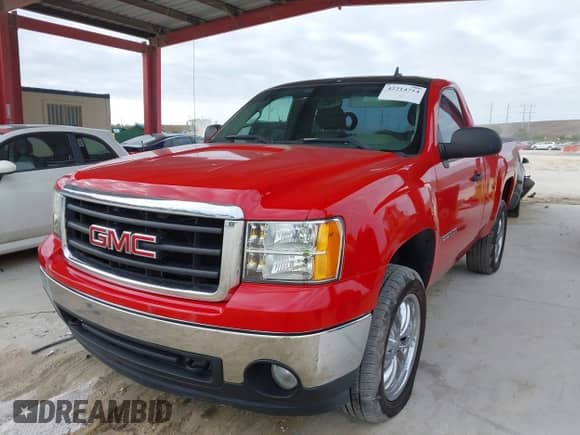 2008 GMC Sierra 1500 Work Truck z VIN 1GTEC14X28Z222525, wystawiony jako IAAI lot #42214714 z przebiegiem 170 112 mil mil oraz . Historia ofert i sprzedaży dostępna na DreamBid. Obrazek 2.