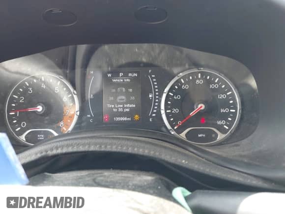 2018 Jeep Renegade Latitude с VIN ZACCJBBB5JPH73353, выставлен на аукционе IAAI как лот 42812392 с пробегом 135 998 миль миль и . История ставок и продаж доступна на DreamBid. Изображение 7.