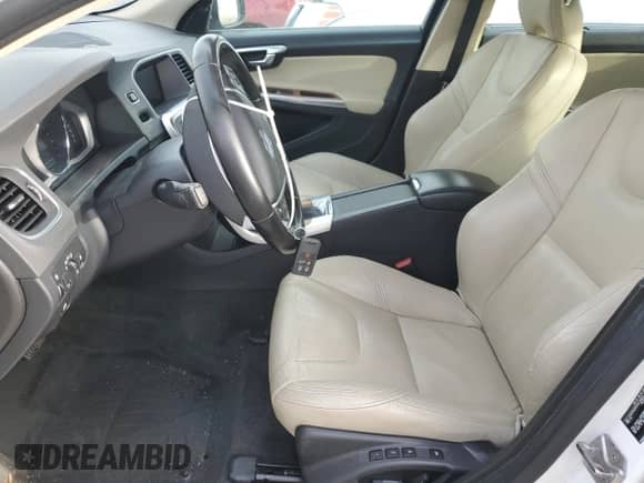 2018 Volvo S60 Inscription Platinum с VIN LYV402TMXJB157406, выставлен на аукционе Copart как лот 43436405 с пробегом 114 480 миль миль и Списание • Salvage title. История ставок и продаж доступна на DreamBid. Изображение 7.