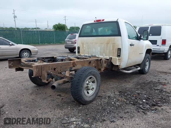 2009 Chevrolet Silverado 3500HD с VIN 1GCHK74K29F141826, выставлен на аукционе IAAI как лот 42336852 с пробегом 159 905 миль миль и . История ставок и продаж доступна на DreamBid. Изображение 4.