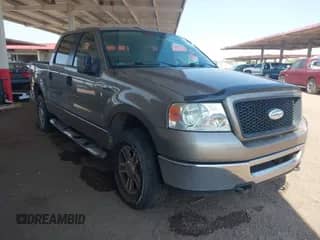 2006 Ford F-150 XLT z VIN 1FTRW14W66FB25200, wystawiony jako IAAI lot #42418860 z przebiegiem 229 039 mil mil oraz . Historia ofert i sprzedaży dostępna na DreamBid. Obrazek 1.