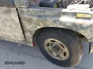 1995 Chevrolet Tracker с VIN 2CNBJ1869S6911342, выставлен на аукционе IAAI как лот 42265392 с пробегом 121 944 миль миль и . История ставок и продаж доступна на DreamBid. Изображение 6.