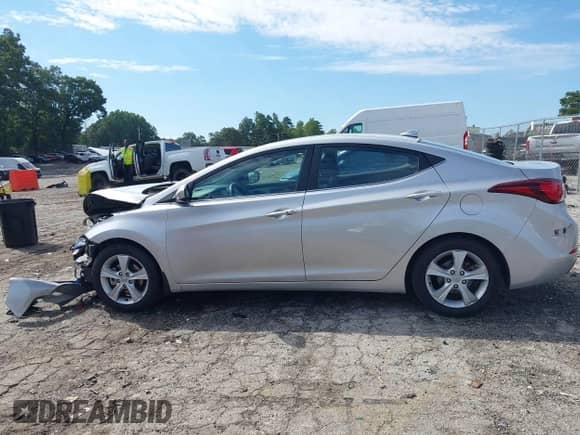 2016 Hyundai Elantra SE с VIN KMHDH4AE1GU566436, выставлен на аукционе IAAI как лот 43125726 с пробегом 166 458 миль миль и . История ставок и продаж доступна на DreamBid. Изображение 14.