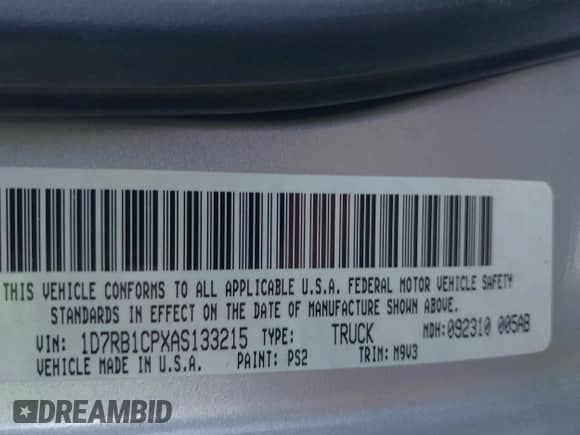 2010 Dodge 1500 ST z VIN 1D7RB1CPXAS133215, wystawiony jako IAAI lot #42673131 z przebiegiem 127 581 mil mil oraz . Historia ofert i sprzedaży dostępna na DreamBid. Obrazek 9.