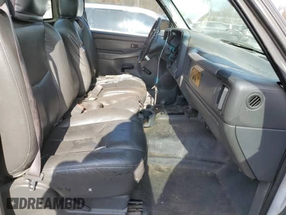 2004 Chevrolet Silverado 1500 LS с VIN 1GCEK14T54E292408, выставлен на аукционе Copart как лот 79575014 с пробегом 208 230 миль миль и Чистый • Clean title. История ставок и продаж доступна на DreamBid. Изображение 10.