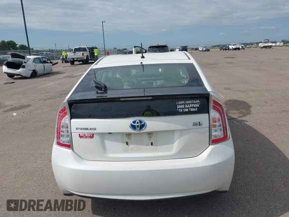 2015 Toyota Prius Four z VIN JTDKN3DU7F0470270, wystawiony jako IAAI lot #42578623 z przebiegiem 143 000 mil mil oraz . Historia ofert i sprzedaży dostępna na DreamBid. Obrazek 16.