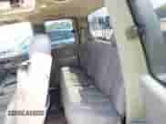 2003 GMC Sierra 1500 SLE с VIN 2GTEK19T231327785, выставлен на аукционе IAAI как лот 42806278 с пробегом 211 683 миль миль и . История ставок и продаж доступна на DreamBid. Изображение 8.