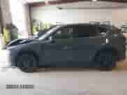 2022 Mazda CX-5 S Preferred z VIN JM3KFBCM6N0635417, wystawiony jako IAAI lot #43062973 z przebiegiem 63 803 mil mil oraz . Historia ofert i sprzedaży dostępna na DreamBid. Obrazek 14.