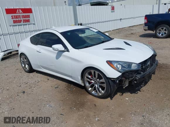 2016 Hyundai Genesis Coupe Ultimate z VIN KMHHU6KJ5GU137224, wystawiony jako IAAI lot #43209727 z przebiegiem 86 505 mil mil oraz . Historia ofert i sprzedaży dostępna na DreamBid. Obrazek 1.