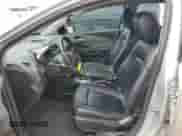 2013 Chevrolet Sonic LTZ с VIN 1G1JE5SH7D4152807, выставлен на аукционе Copart как лот 58600395 с пробегом 129 542 миль миль и Списание • Salvage title. История ставок и продаж доступна на DreamBid. Изображение 7.