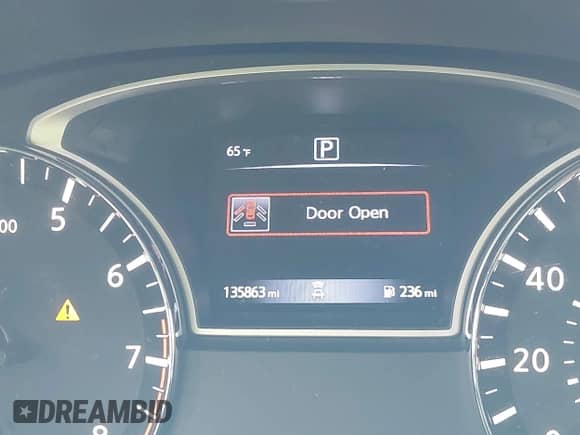 2018 Nissan Pathfinder SL with VIN 5N1DR2MN6JC670446, listed as a IAAI auction lot 43129740 with 135,863 mi miles and . Bid and sale history available at DreamBid. Image 15.