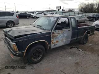 1991 Chevrolet S-10 z VIN 1GCCS19R6M8178162, wystawiony jako Copart lot #83477494 z przebiegiem 26 732 mil mil oraz Nie do naprawy • Non repairable. Historia ofert i sprzedaży dostępna na DreamBid. Obrazek 1.