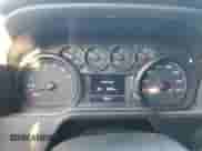 2024 Chevrolet Silverado 1500 Custom Trail Boss z VIN 3GCUDCE83RG218772, wystawiony jako Copart lot #44648145 z przebiegiem 8 672 mil mil oraz Szkoda całkowita • Salvage title. Historia ofert i sprzedaży dostępna na DreamBid. Obrazek 9.