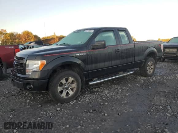 2013 Ford F-150 STX с VIN 1FTFX1EF3DFD51822, выставлен на аукционе Copart как лот 82315215 с пробегом 101 728 миль миль и Чистый • Clean title. История ставок и продаж доступна на DreamBid. Изображение 1.