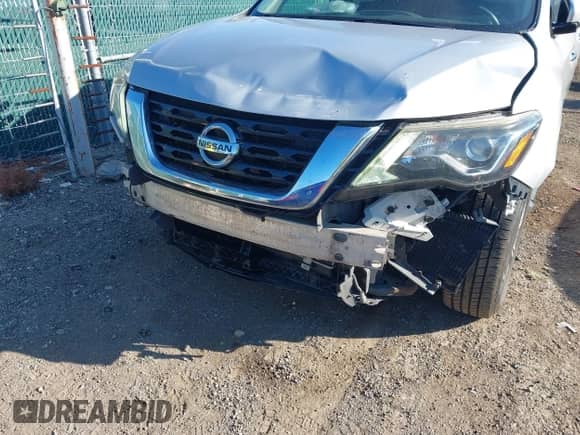 2017 Nissan Pathfinder SV z VIN 5N1DR2MN7HC648692, wystawiony jako IAAI lot #43069482 z przebiegiem 158 396 mil mil oraz . Historia ofert i sprzedaży dostępna na DreamBid. Obrazek 6.