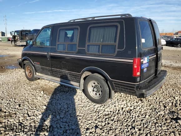 1994 Chevrolet Astro Cargo с VIN 1GBDM19Z6RB247302, выставлен на аукционе Copart как лот 43001285 с пробегом 108 889 миль миль и Списание • Salvage title. История ставок и продаж доступна на DreamBid. Изображение 2.