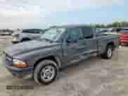 2001 Dodge Dakota z VIN 1B7GL22X91S341785, wystawiony jako Copart lot #90262095 z przebiegiem 164 468 mil mil oraz Szkoda całkowita • Salvage title. Historia ofert i sprzedaży dostępna na DreamBid. Obrazek 1.