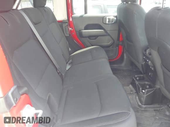 2021 Jeep Wrangler Unlimited Sahara с VIN 1C4HJXEGXMW631033, выставлен на аукционе IAAI как лот 42550070 с пробегом 54 429 миль миль и . История ставок и продаж доступна на DreamBid. Изображение 8.