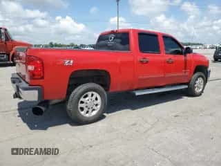 2011 Chevrolet Silverado 2500HD LT z VIN 1GC1KXC87BF258847, wystawiony jako Copart lot #61574465 z przebiegiem 204 554 mil mil oraz Szkoda całkowita • Salvage title. Historia ofert i sprzedaży dostępna na DreamBid. Obrazek 3.