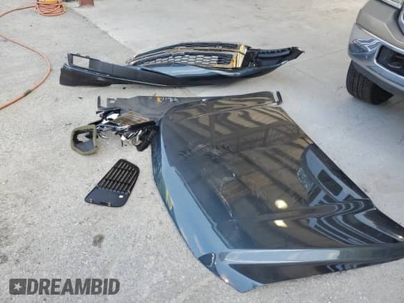 2020 Chevrolet Tahoe LT with VIN 1GNSCBKC4LR153040, listed as a Copart auction lot 54340645 with 103,885 mi miles and Non repairable. Bid and sale history available at DreamBid. Image 13.