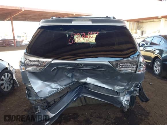 2016 Toyota Sienna SE with VIN 5TDXK3DC4GS726921, listed as a IAAI auction lot 42702860 with 87,970 mi miles and . Bid and sale history available at DreamBid. Image 17.
