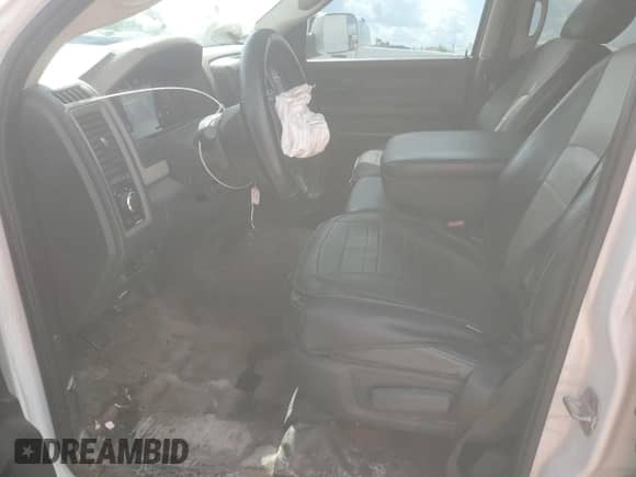 2012 Ram 1500 ST z VIN 1C6RD7FP5CS315157, wystawiony jako Copart lot #68656405 z przebiegiem 173 351 mil mil oraz Czysty tytuł • Clean title. Historia ofert i sprzedaży dostępna na DreamBid. Obrazek 7.