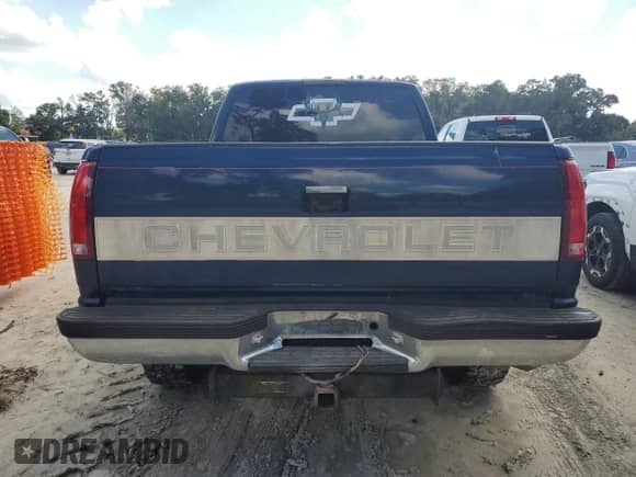 1996 Chevrolet Silverado 1500 with VIN 1GCEK19R6TE153206, listed as a Copart auction lot 87461105 with 251,238 mi miles and Salvage title. Bid and sale history available at DreamBid. Image 6.