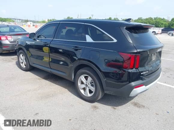 2024 Kia Sorento LX with VIN 5XYRG4JC4RG282315, listed as a IAAI auction lot 42609357 with 13,847 mi miles and . Bid and sale history available at DreamBid. Image 3.