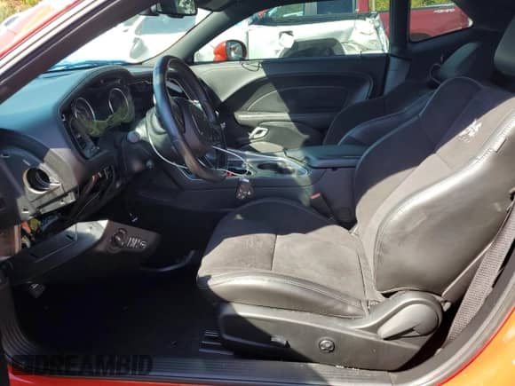 2020 Dodge Challenger R/T Scat Pack with VIN 2C3CDZFJ2LH210657, listed as a Copart auction lot 81006735 with 9,205 mi miles and Salvage title. Bid and sale history available at DreamBid. Image 7.