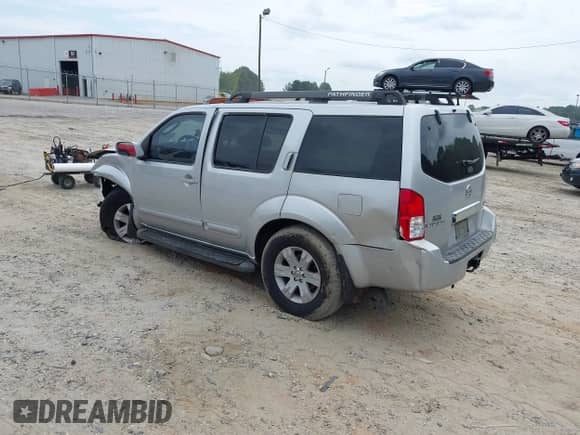 2006 Nissan Pathfinder SE с VIN 5N1AR18U96C631078, выставлен на аукционе IAAI как лот 43048665 с пробегом 371 612 миль миль и . История ставок и продаж доступна на DreamBid. Изображение 3.