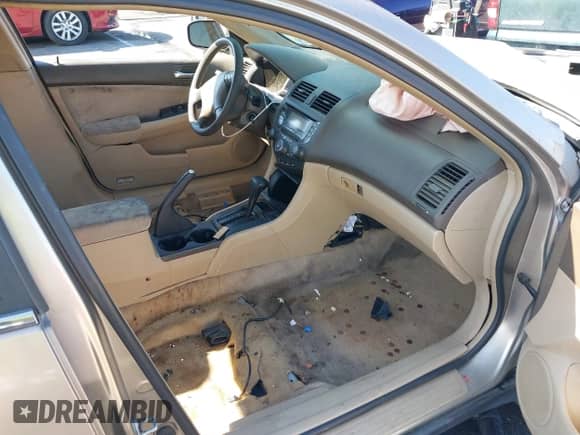 2003 Honda Accord LX with VIN JHMCM563X3C046470, listed as a IAAI auction lot 37647584 with Not provided miles and . Bid and sale history available at DreamBid. Image 5.