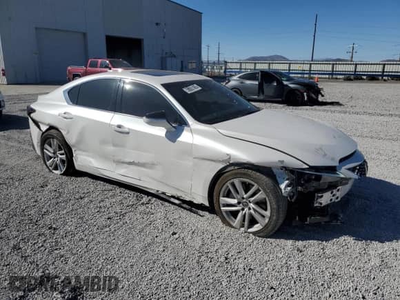 2021 Lexus IS 300 with VIN JTHC81F25M5047486, listed as a Copart auction lot 58201405 with 19,477 mi miles and Salvage title. Bid and sale history available at DreamBid. Image 4.