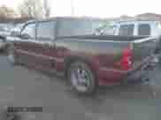 2005 Chevrolet Silverado 1500 LS z VIN 2GCEC13T751334286, wystawiony jako IAAI lot #41183917 z przebiegiem 229 192 mil mil oraz . Historia ofert i sprzedaży dostępna na DreamBid. Obrazek 3.