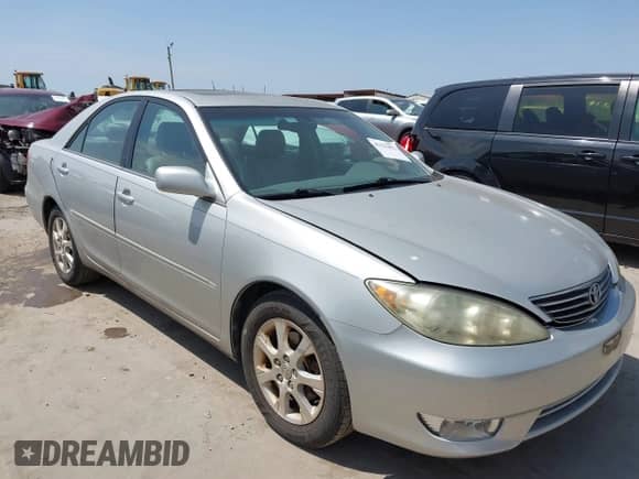 2005 Toyota Camry LE с VIN 4T1BF30K25U606910, выставлен на аукционе IAAI как лот 42322892 с пробегом 144 835 миль миль и . История ставок и продаж доступна на DreamBid. Изображение 1.