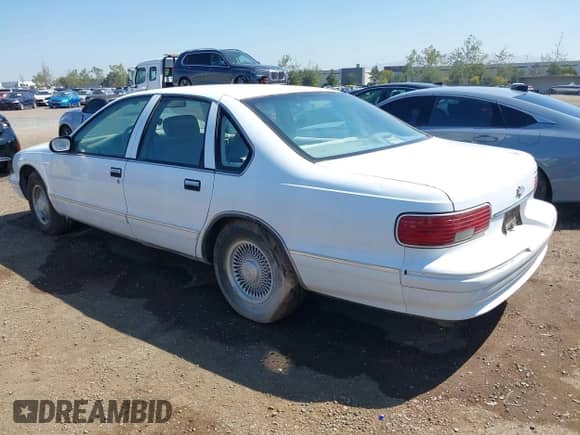 1996 Chevrolet Caprice 1SA Special Value with VIN 1G1BL52P3TR154573, listed as a IAAI auction lot 41973281 with 186,293 mi miles and . Bid and sale history available at DreamBid. Image 3.