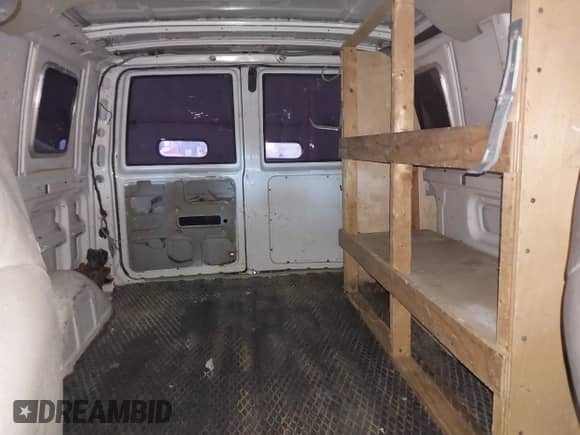 2005 Chevrolet Astro Cargo with VIN 1GCDM19XX5B133663, listed as a IAAI auction lot 43072116 with 142,539 mi miles and . Bid and sale history available at DreamBid. Image 8.