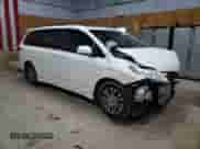 2019 Toyota Sienna XLE Auto Access Seat with VIN 5TDYZ3DC8KS018258, listed as a Copart auction lot 65587745 with 104,557 mi miles and Salvage title. Bid and sale history available at DreamBid. Image 4.